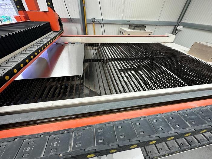 Used 2015 Bodor BCL-1325BF Fiber Laser