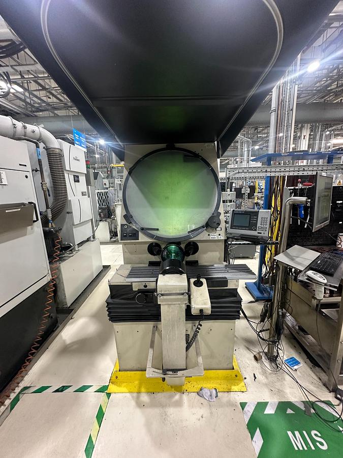 Used 2014 S-T Industries Profile Projector 22-2600 – 30" Screen, 5X Mag
