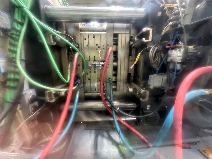 Used 2005 Demag System 110/470-430 Injection Moulding Machine
