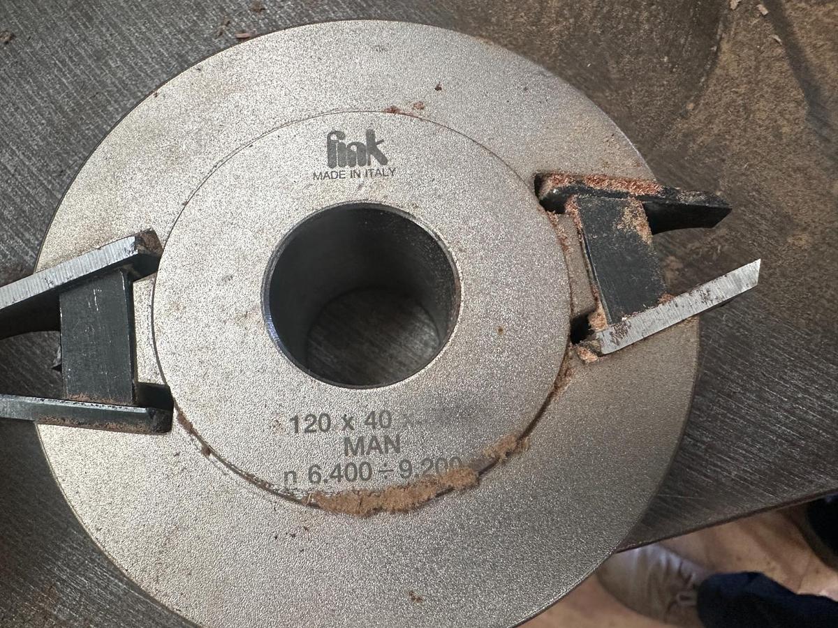 Used 2005 Griggio T220 Spindle Moulder with Comatic AF/34 Feeder