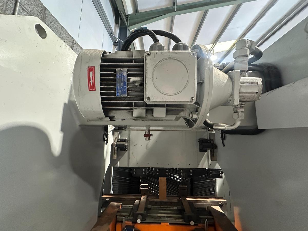 Used Used 2016 Ermaksan Speed-Bend Pro 1270 x 40 CNC Press Brake | 6 Axis