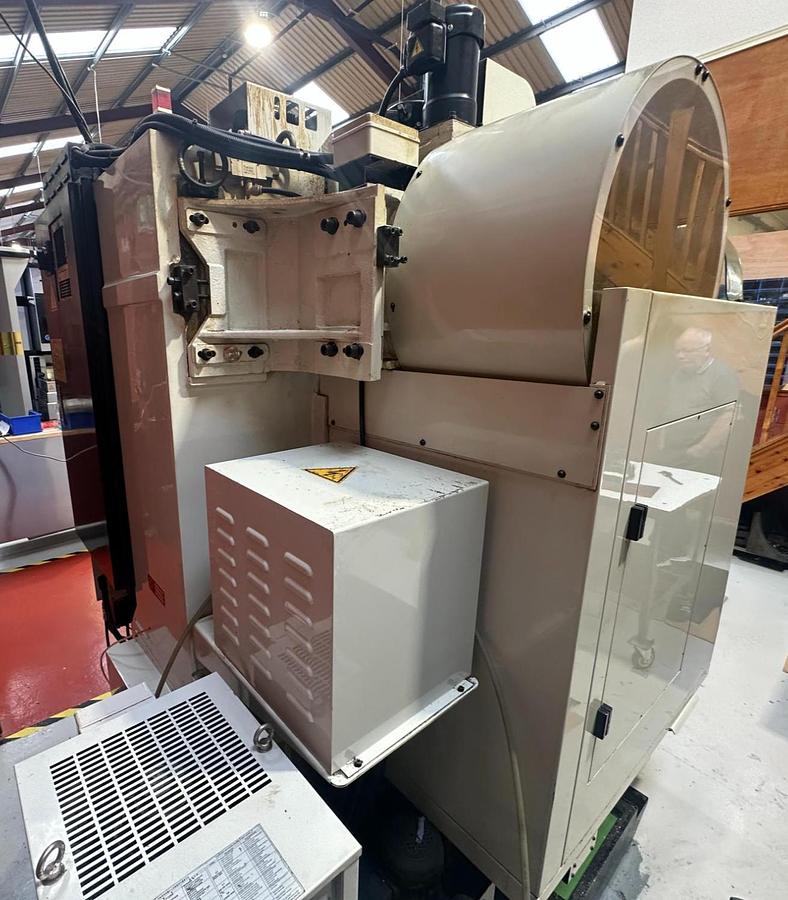 Used 2010 Hurco VM10 Vertical Machining Centre | WINMAX CNC | CAT 40 | Used Machine Tools Ireland