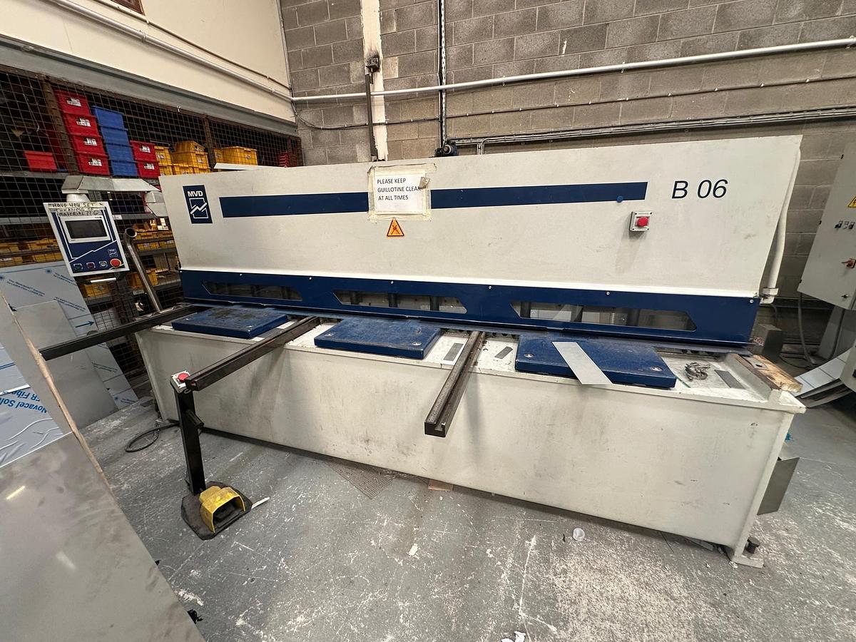 Used 2016 MVD B06-3100 Hydraulic Guillotine for Sale | 3100 x 6mm Sheet Metal Shear