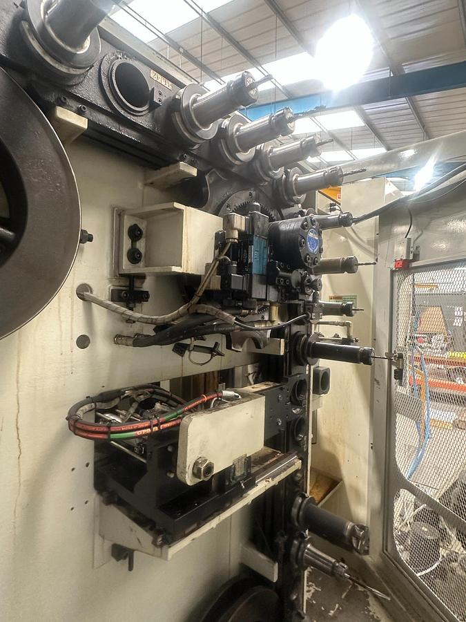 Used Victor H500 Horizontal Machining Centre | 4 Axis CNC | Includes Tooling | For Sale
