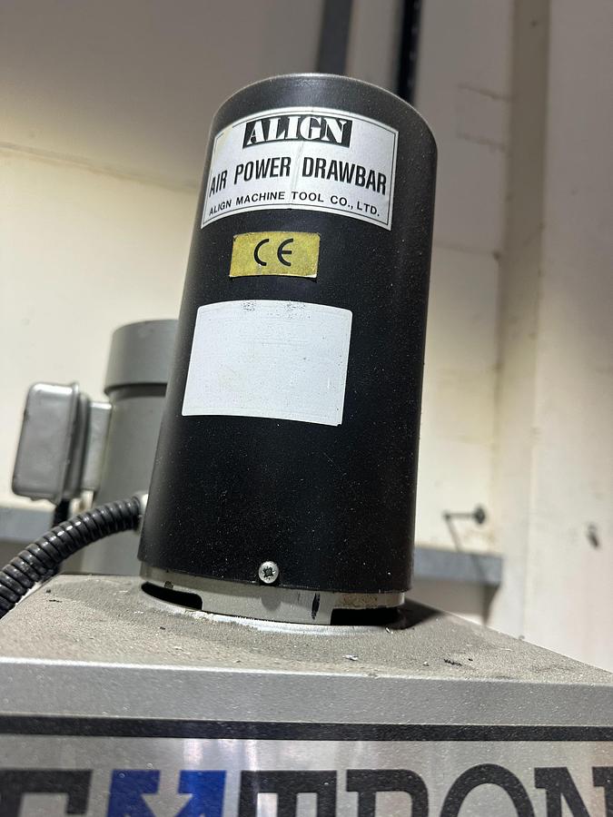 Used 1999 Extron K3V Manual Milling Machine for Sale Ireland | Newall DRO