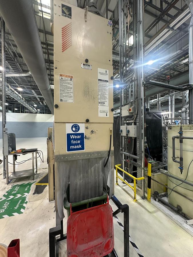 Used Empire Abrasive Equipment Sand Blaster PF-2626 – Complete System with Dust Extraction