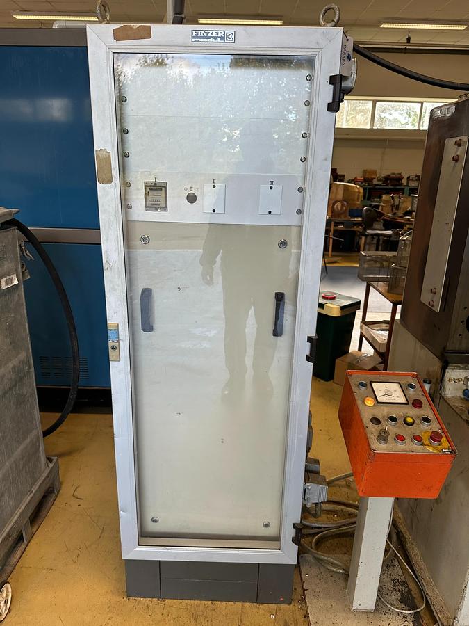 Used 1987 Finzer ZUB 250 Multislide Machine | 250kN 6 Slide