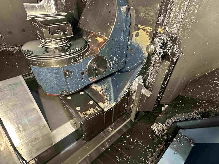Used 2004 Matsuura MAM72-25V Machining Centre