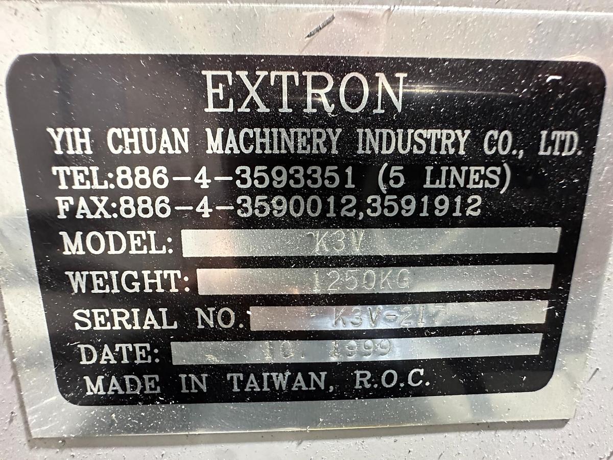 Used 1999 Extron K3V Manual Milling Machine for Sale Ireland | Newall DRO