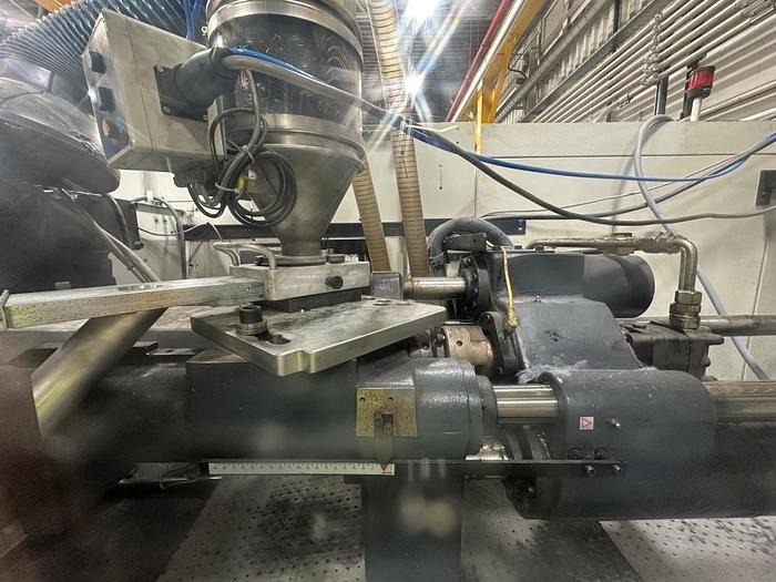 Used 1998 Demag ERGOtech System 1100-200 Injection Moulding Machine