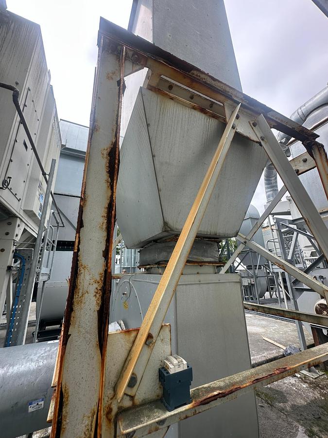 Used Donaldson DFO-3-18R Industrial Extraction System – Complete with Ducting, Fan & Controls