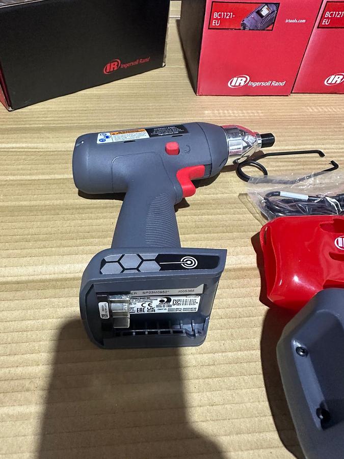 Used Ingersoll Rand QXBN Cordless Precision Screwdrivers – 3 Units + Chargers & 20V Batteries – Excellent Condition