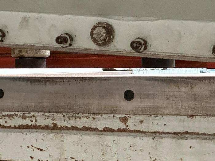 Used 2000 LVD HST-C 40/6 Guillotine Shears