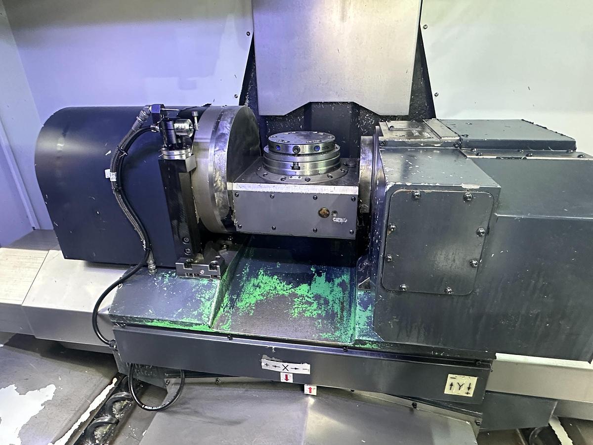 Used 2013 Doosan DNM 200/5AX Vertical Machining Machine