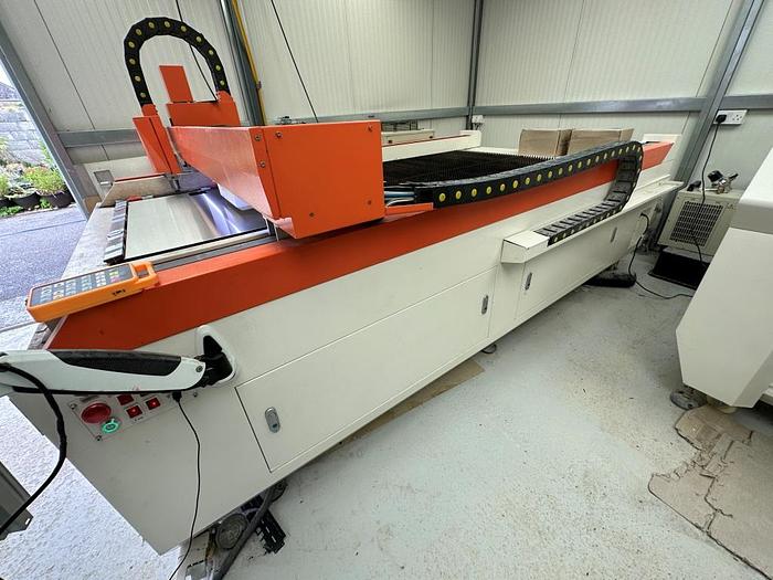 Used 2015 Bodor BCL-1325BF Fiber Laser
