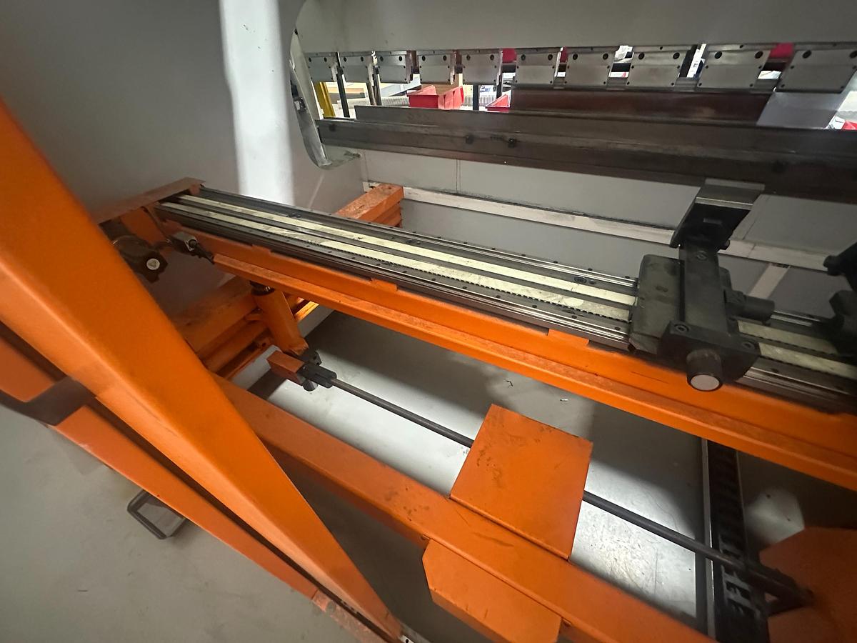 Used Used 2016 Ermaksan Speed-Bend Pro 1270 x 40 CNC Press Brake | 6 Axis Press Brake Ireland