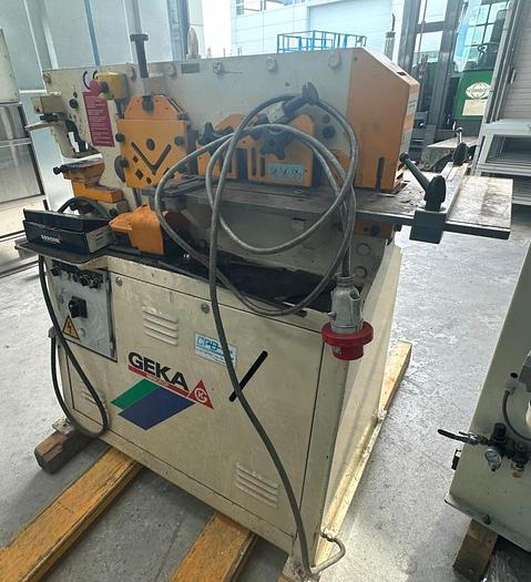 Used 2004 Geka Minicrop Ironworker