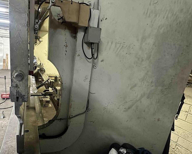 Used LVD 4m x 135T CNC Pressbrake