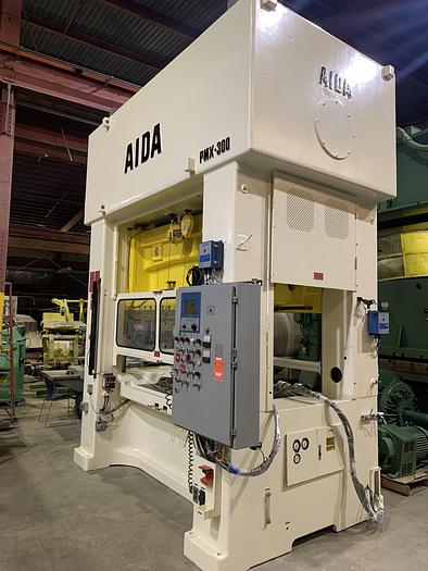 Used 330 Ton Aida Link Drive Production Press