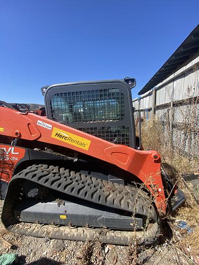 Used Kubota SVL95-2S Skid Steer