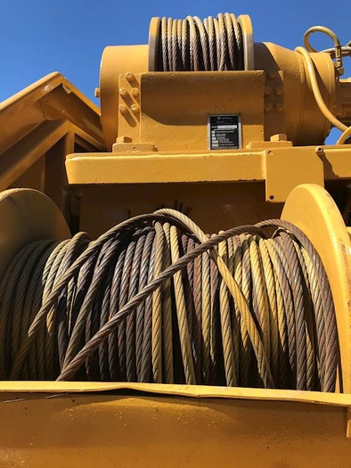 Used 1995 Caterpillar demo 330L