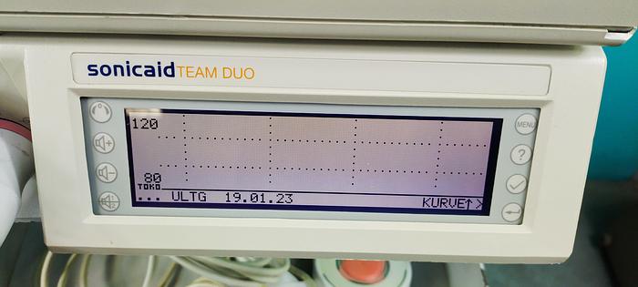 Gebraucht Huntleigh Sonicaid TEAM Care DUO Antepartum CTG Kardiotokografie auf Wagen