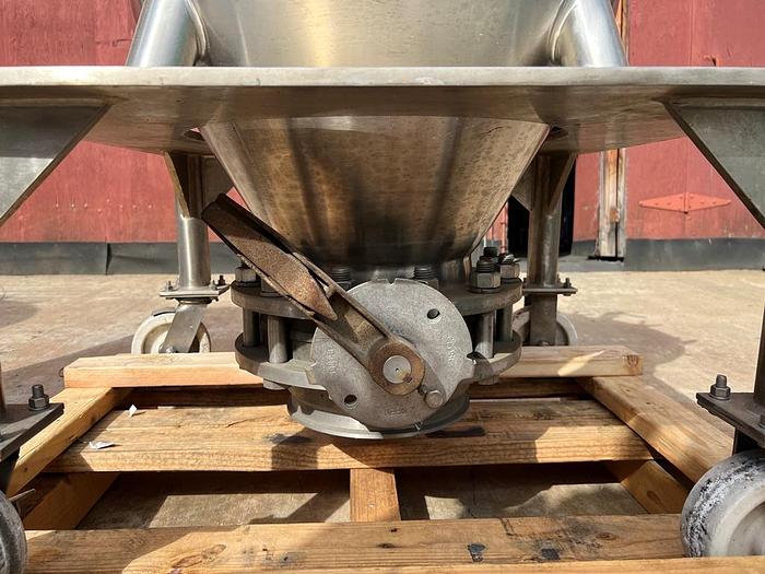 Used Tank, 30 Gallon, 316L Stainless Steel, FV, Cone Bottom, Precision Stainless #S744747