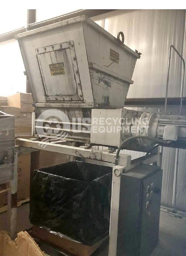 Used Shred-Tech ST-50 Dual Shaft