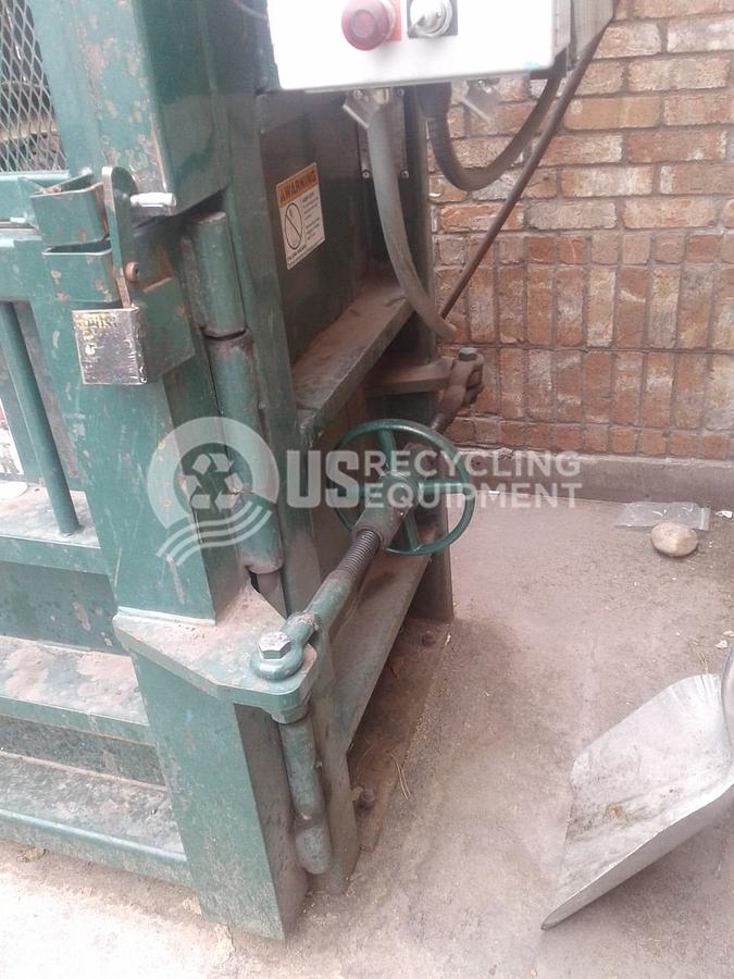 Used Wastequip Vertical Baler