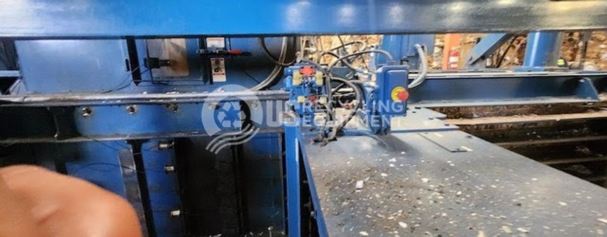 Used 2017 American 7242WS-10T30 Auto Tie