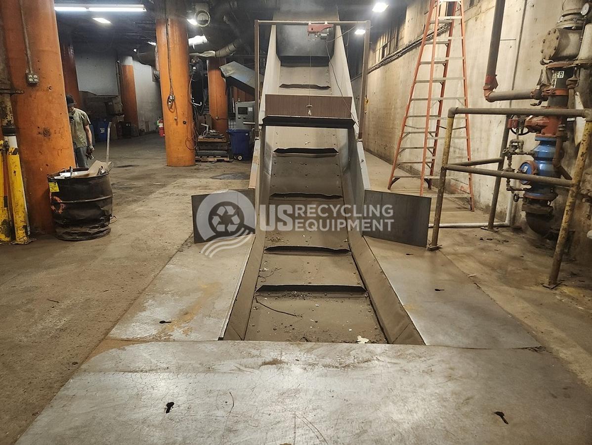 Used Hustler 26' x 48" Infeed Pit Conveyor