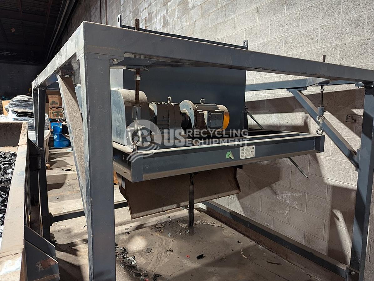 Used Unknown Manufacturer: Used 80HP Quad Shaft Shredder System