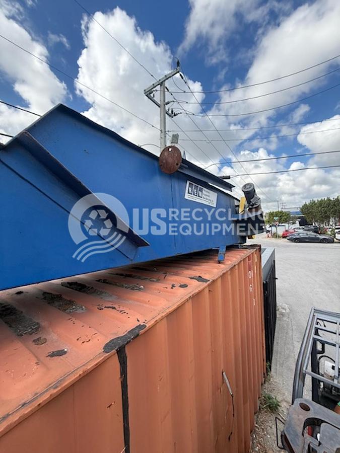 Used REM 42": x 15' Cleated Infeed Conveyor