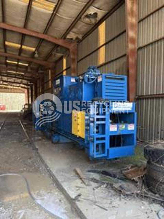 Used 2002 IBC AT-765-EXP-30 Auto Tie Horizontal Baler