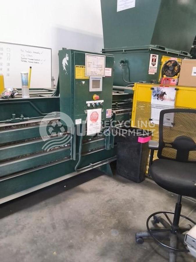 Used 2005 International Baler 4430-60HP Horizontal Auto Tie