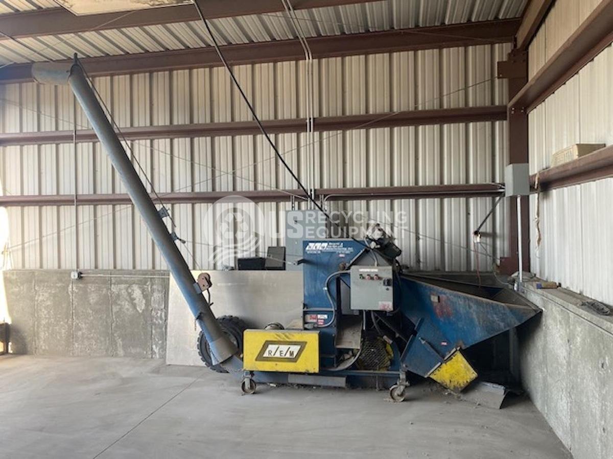 Used REM CC-5 Aluminum Can Crusher