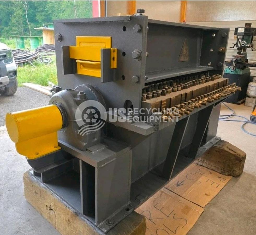 Used Montgomery HD-ER-50 Single Shaft Shredder