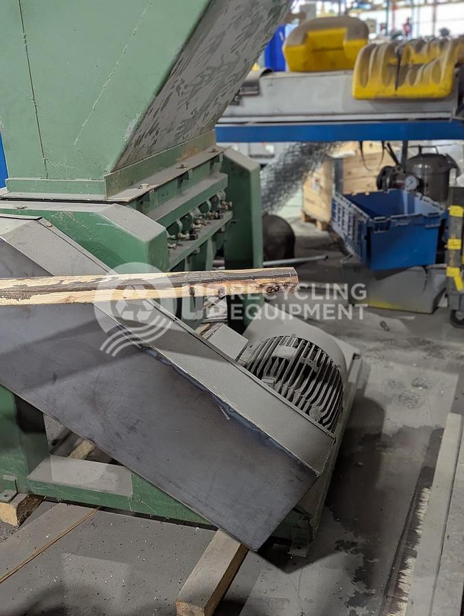 Used In Green 25 HP Granulator