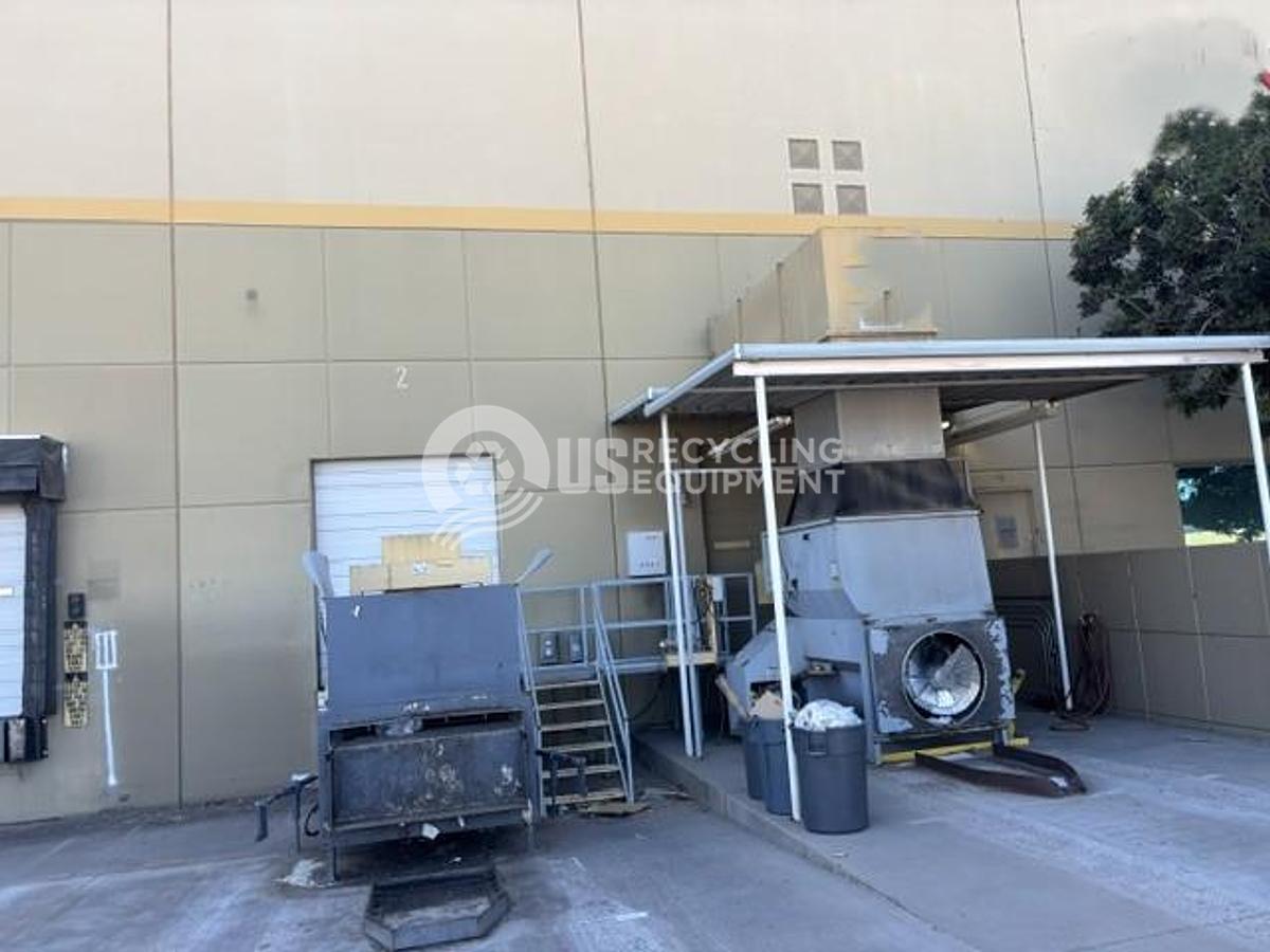 Used Summit 3 Yard Auger & 2 Yard Stationary