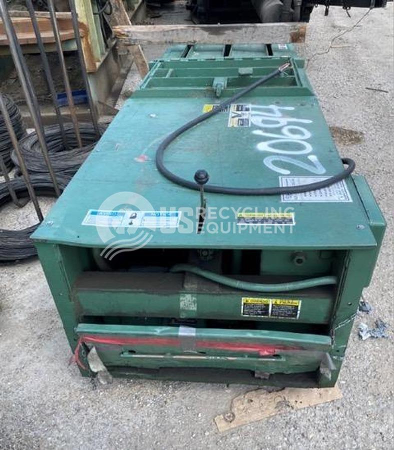 Used Economy Baler Mobile Mini Mite Closed Door Horizontal