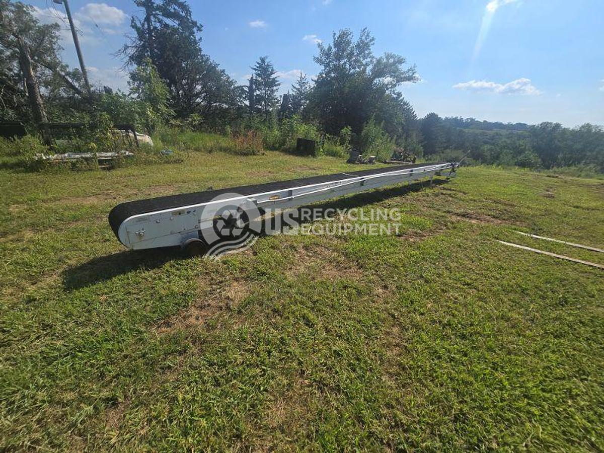 Used Hytrol 16 inch x 32 foot Rubber Belt Horizontal Conveyor