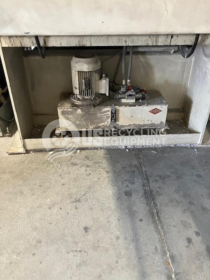 Used 2001 Vecoplan RG 52-60SWU Single Shaft