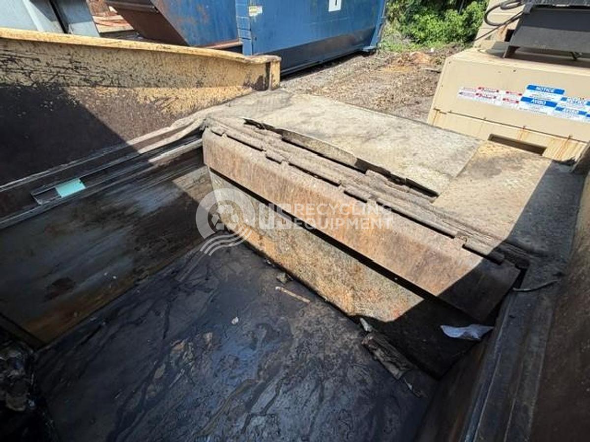 Used Wastequip 265X35 35Yard Self Contained Compactors