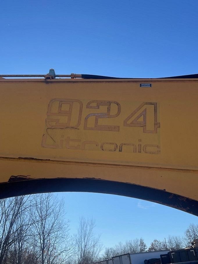 Used Liebherr 924 Excavator with LaBounty Shear