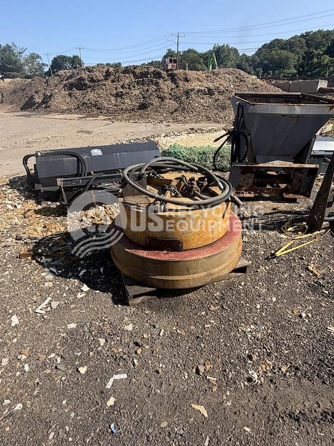 Used 2015 Moley ESA50 Enclosed Hydraulic Scrap Magnet