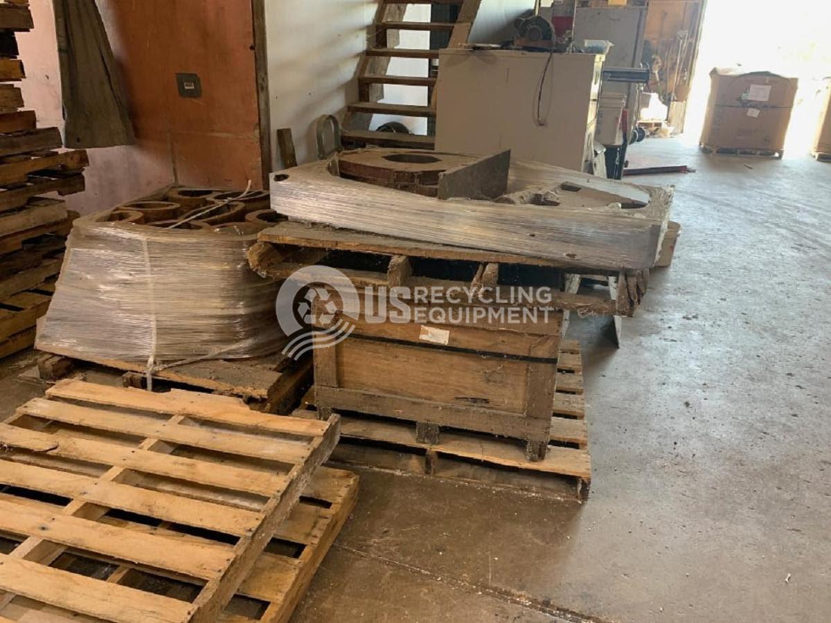 Used Saturn 200 HP Dual Shaft