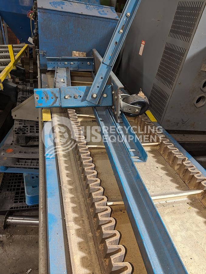 Used 1996 New London 590-24"-66" Hocky Stick