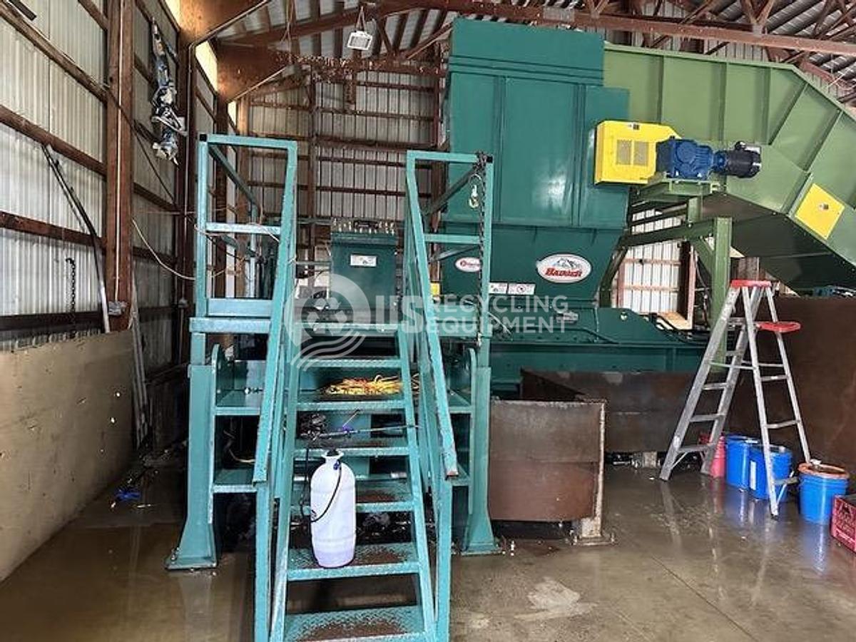 Used 2009 Harris Badger 100S-2-11/8 with Conveyor