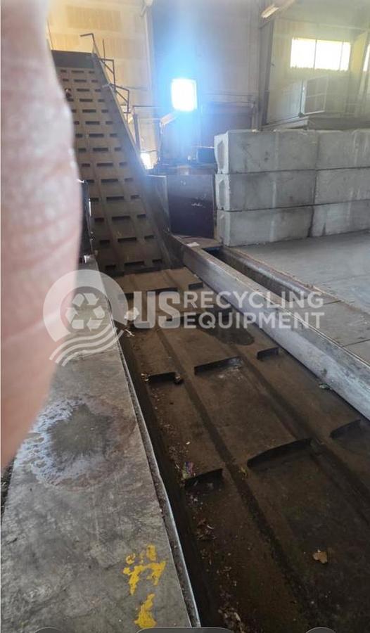 Used 2005 IPS 1388-200 Two Ram Horizontal with infeed conveyor
