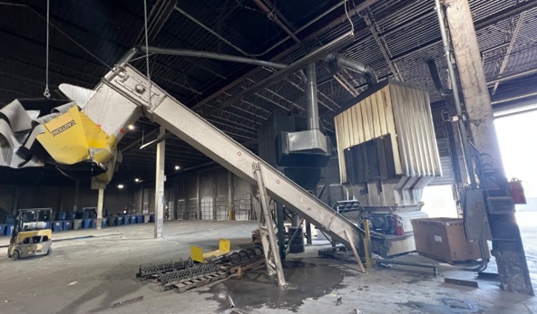 Used 2004 Vecoplan RG52-100 Shredder System with Conveyor & Dust Collector